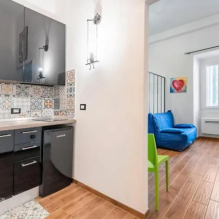 Casa Di Silvia A Porta Pia-2